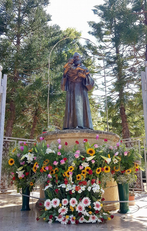 Statua di San Pio