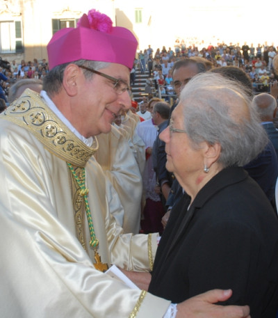 Benvenuto a Taviano al nostro nuovo Vescovo, Mons. Fernando Filograna